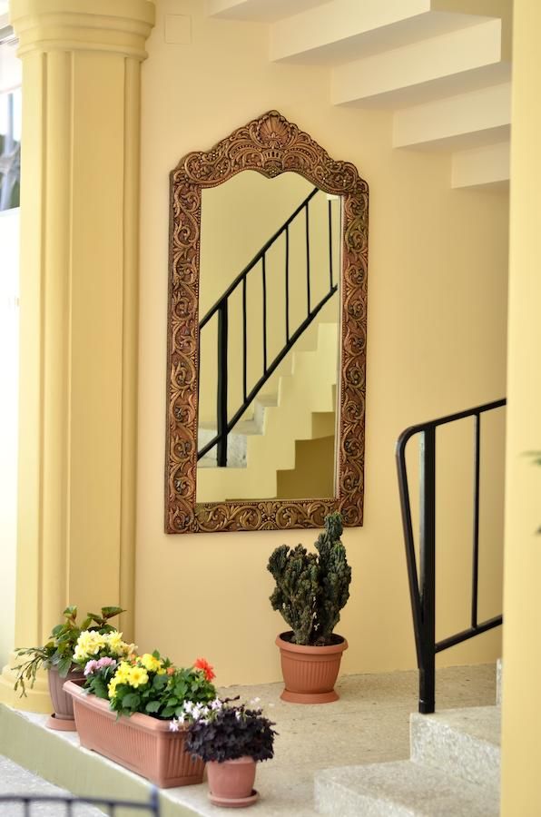 Отель Hotel Chveni Ezo Кобулети-15