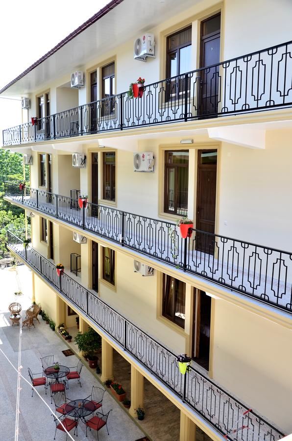 Отель Hotel Chveni Ezo Кобулети-6
