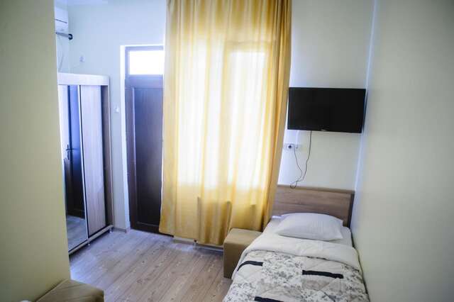 Отель Hotel Chveni Ezo Кобулети-25